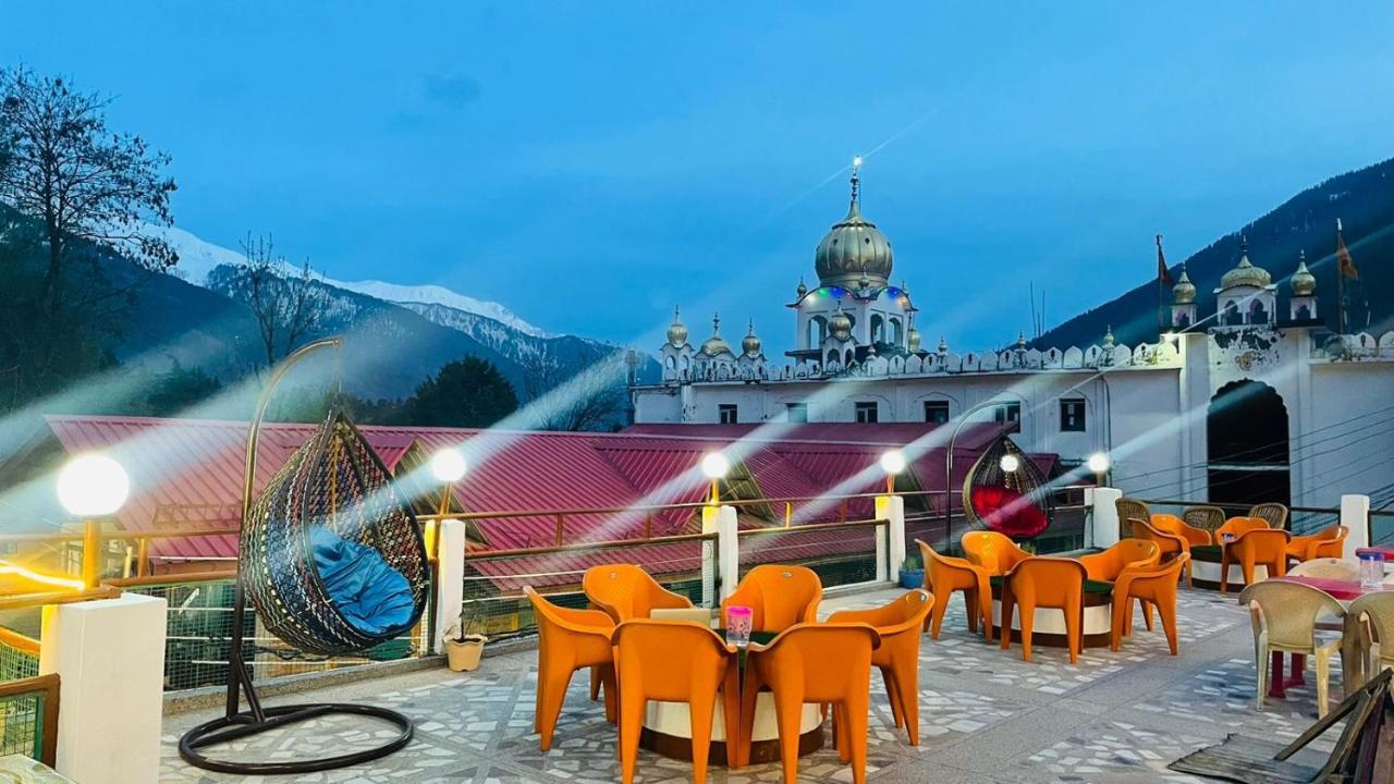 Hotel Hilltop At Mall Road Manali With Open Terrace Ngoại thất bức ảnh