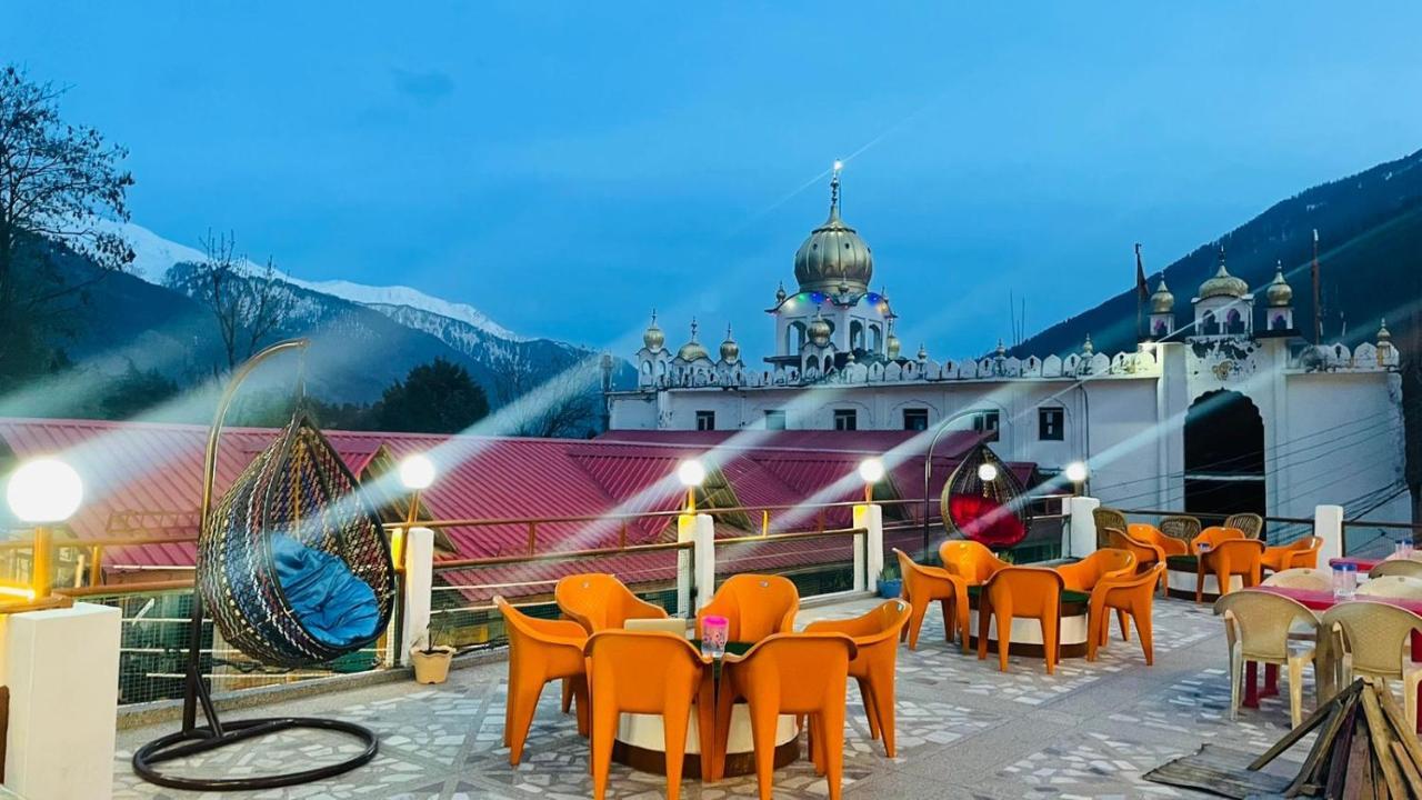 Hotel Hilltop At Mall Road Manali With Open Terrace Ngoại thất bức ảnh