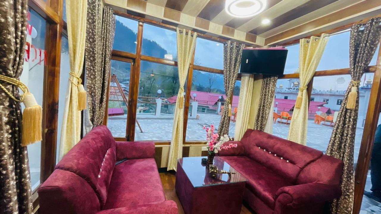 Hotel Hilltop At Mall Road Manali With Open Terrace Ngoại thất bức ảnh