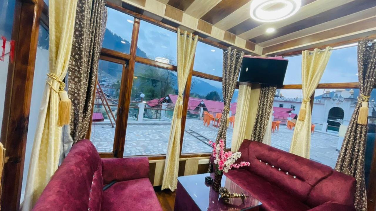 Hotel Hilltop At Mall Road Manali With Open Terrace Ngoại thất bức ảnh